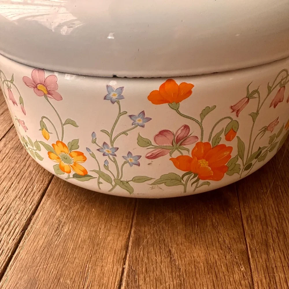 Vintage 70s Enamel Saucepan Unisex 8